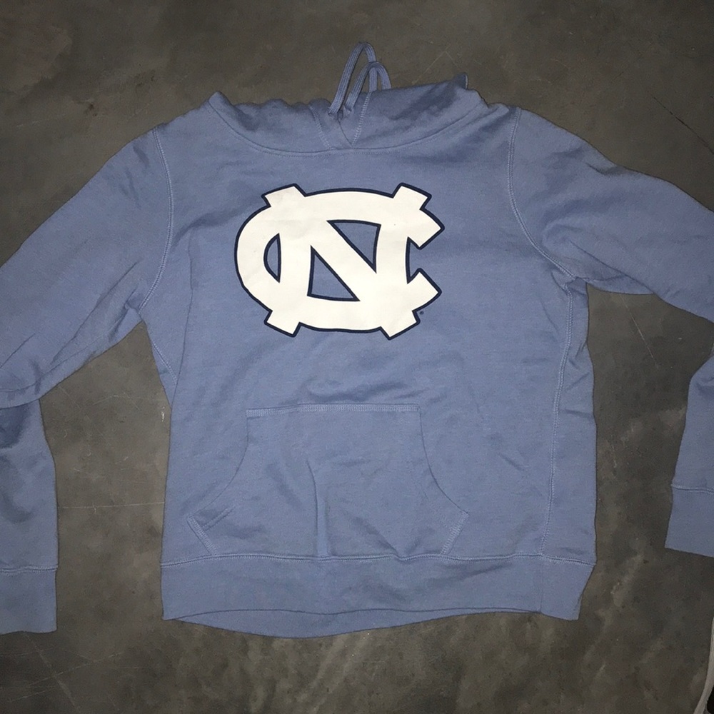 UNC sweatshirt